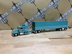 Dcp 1/64 Kenworth W900 semi Truck And Dry Van trailer Farm Toy New Tooling