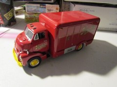 First Gear Diecast 1/34 1952 GMC Insulated Van Strohs Beer 10-1353
