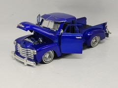 Jada Toys Street Low 1:24 Scale Metallic Blue 1953 Chevy Pickup Lowrider