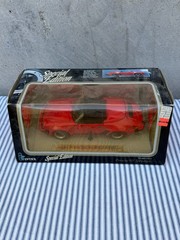 Red 1989 Porsche 911 Speedster 1:18 Scale Diecast Model Car By Maisto New In Box