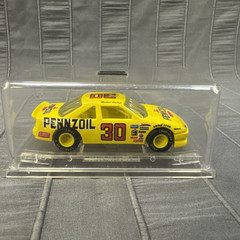 Racing Champions 1/64 Diecast #30 Pennzoil Michael Waltrip, Very Good