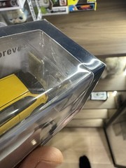 Hobby JAPAN 1:64 1997 Honda Civic Type R EK9 yellow with engine