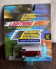 2000 Johnny Lightning 60s VW VAN VOLKSWAGEN Red LIGHTNING SPEED RACERS EDGE 1:64