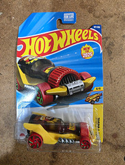 Hot Wheels Fast Foodie 2025 Fast Foodie Diecast Car 1:64 Yellow Red Black