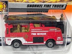 Matchbox #27 Snorkel Fire Truck, Red, 1/64, TH Chase 2000 Tampo