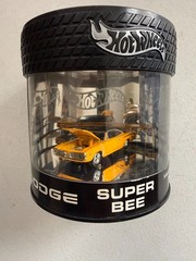 Hot Wheels 1970 Dodge Super Bee Oil Can Muscle Car Series Yellow BQ9