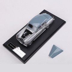 GFCC 1:64 1965 Rolls-Royce Silver Cloud III Vintage Diecast Model Car Collection
