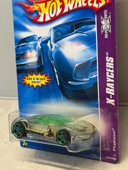2007 Hot Wheels X-Raycers #1-4 set of four Glow In The Dark!