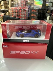 FERRARI SF90 XX ROADSTER WITH TOP COMING OFF BLUE 1/64 DIECAST CAR BY DMH MODEL