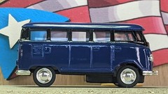 KINSMART 1962 VW VOLKSWAGEN BUS SAMBA [BLUE / BLACK] LOOSE 1:64 SCALE USA STOCK!