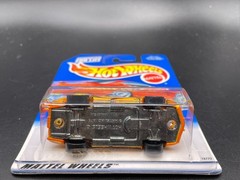 VINTAGE HOT WHEELS CORVETTE STINGRAY LOT OF 2 STREET BEASTS VETTE & TATTOO VETTE