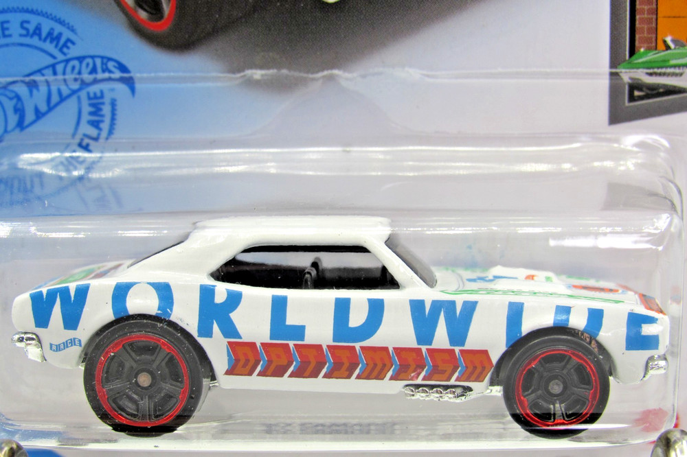 HOT WHEELS 2021 DREAM GARAGE SERIES 67 CAMARO
