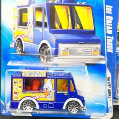 Hot Wheels 2009 Ice Cream Truck Lot of 3 Blue Red Purple HW City Works 113/190