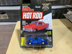 RACING CHAMPIONS HOT ROD ’41 WILLYS COUPE #82 BLUE