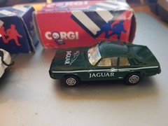 Corgi Ford Transit Wrecker & Race Support Land Rover & Jaguar Track Car – Boxed