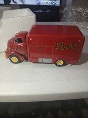 First Gear 1952 GMC Insulated Van Stroh’s Bohemian Beer 1:34 Diecast New