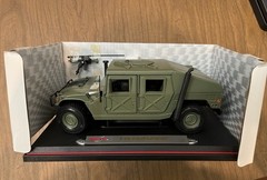 Vintage 1:18 Maisto Military Humvee Olive Drab Green in box w/accessories. 1998