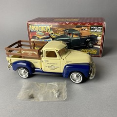 Ertl Prestige Series 1950 Chevy Pickup 1997 Portland Oregon Swap Meet NEW