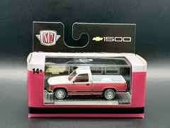 M2 1988 Chevrolet C1500 Silverado 32600-97 1/64