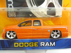 JADA – DUB CITY – LOWERED 2003 DODGE RAM 1500 QUAD CAB PICKUP TRUCK – 1/64