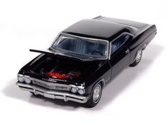 Auto World Vintage Muscle Danube Blue 1965 Chevy Impala SS 396 1:64 Diecast Car