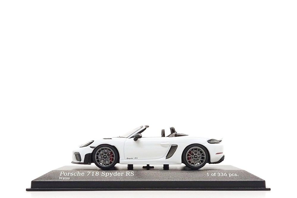 Minichamps 1:43 Porsche 718 Boxster Spyder RS (982) in White