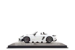 Minichamps 1:43 Porsche 718 Boxster Spyder RS (982) in White