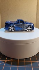 2002 Hot Wheels Car Tunerz ’02 CHEVY S10 Blue w/Bling 5 Spoke Pre Owne Loose