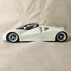 1995 Maisto Ford GT90 Concept 1:18 Diecast Car White Special Edition Unboxed V12
