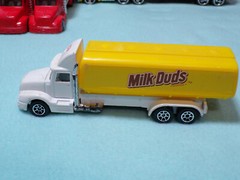 Lot of 9 Vintage Hot Wheels 4 Semi Trucks & 5 Cars, See Photos Please