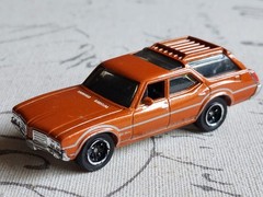 Matchbox 1971 Oldsmobile Vista Cruiser