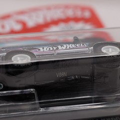 Hot Wheels 2026 Target Mail In 2005 Toyota Land Cruiser Prado No.5 With Case