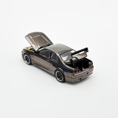 Pop Race 1:64 Nissan Skyline GT-R R33 Dark Chrome – PRDC003