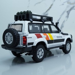 Toyota Land Cruiser LC80 – 1:24 Scale Diecast Model Car Rugged SUV 4×4