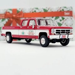 IXO Model Cars 1976 GMC Sierra Grande K2500 Wideside St. Nick’s Tree Farm