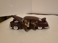 DANBURY MINT MAROON RED 1948 TUCKER “TIN GOOSE” 1:24 SCALE DIE CAST MODEL
