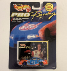 Hot Wheels NASCAR Pro Racing 1997 Bobby Hamilton #43 Pontiac Grand Prix STP 1/64