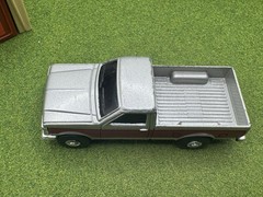 ERTL Ford F250 Pickup Truck Silver & Ree F-250 Farm Country 1995
