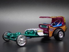 ED BIG DADDY ROTH RAT FINK CUSTOM DRAGSTER 1:64 SCALE DIORAMA DIECAST MODEL CAR