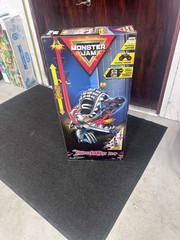 Monster Jam Thunderroarus Drop