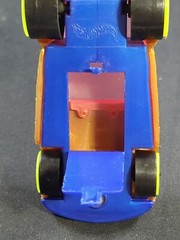 2005 Mattel Gold Pink Lime Green Purple Hot Wheels 4″ With Compartment Opening