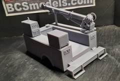 Ut body with Crane and Equipment 1/24 model kit needs assembly