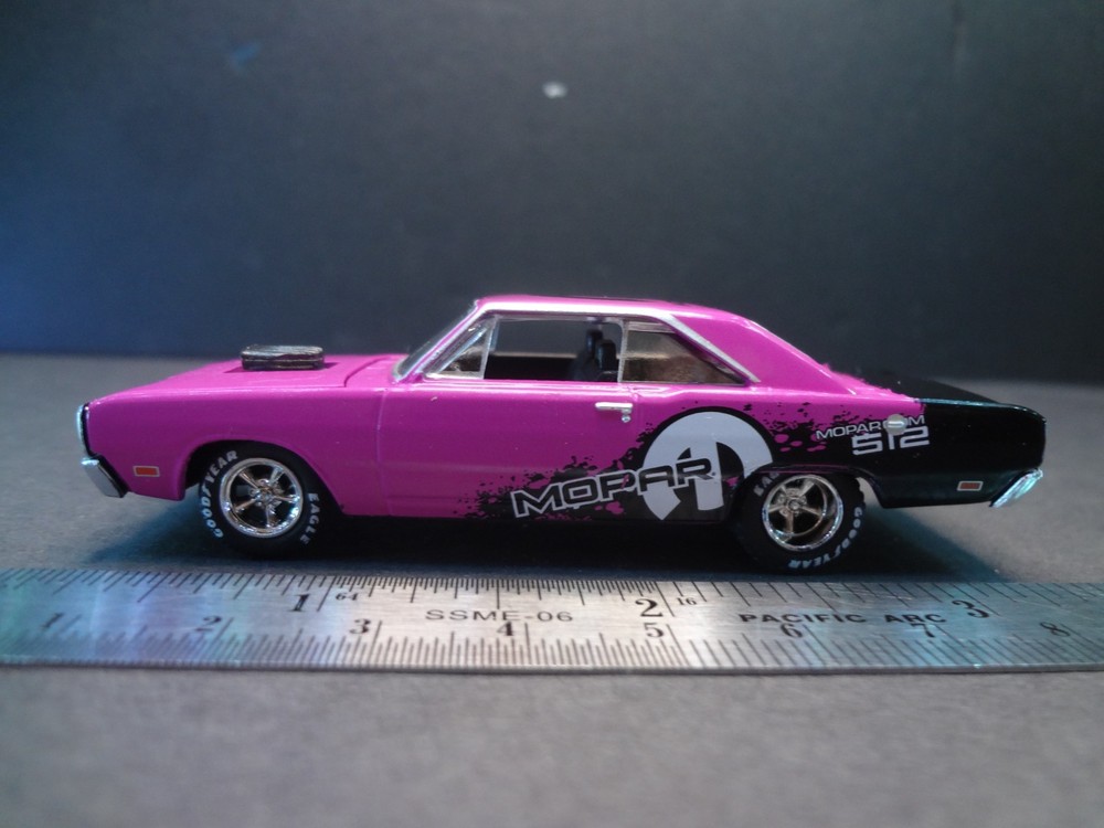 M2 Machines 1974 Dodge Dart Swinger 340 MOPAR – Loose 1:64