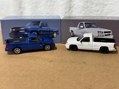 Para 64 2006 Chevy Silverado SS Ming Blue & Summit White Set 1/64 In Stock!