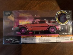 JADA PINK SLIPS DELOREAN BACK TO THE FUTURE TIME MACHINE 1:24 SCALE CHASE *NEW*
