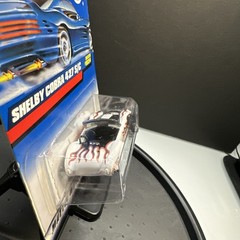 Hot Wheels 1998- Shelby Cobra 427 S/C in White, Ships in a Protector!!