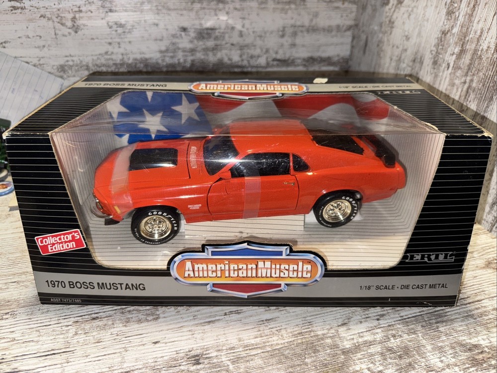 1/18 Scale American Muscle 1970 Boss Mustang Die-Cast Convertible Ertl