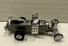 Johnny Lightning Munsters Dragster 1:64 Diecast Hot Rod Hearse Car