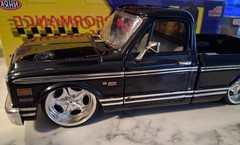 (( Black & VHTFT )) 1/24 jada Dub City 72 Chevy Cheyenne Pickup truck(Loose)