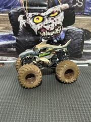 Monster Jam Mystery Mudders MG2-08 Megalodon 4X4 Truck HTF 1/64 Loose Mudder